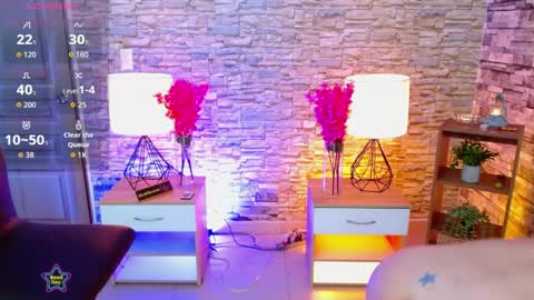 Snapshot of makarena_medina chatting on April 1, 11:46 pm Makarena online show from April 1, 11:46 pm