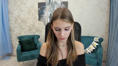 Chloe online show from January 13, 9:52 am