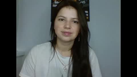 Snapshot of make_mesmile chatting on November 11, 8:09 pm make_mesmile online show from November 11, 8:09 pm