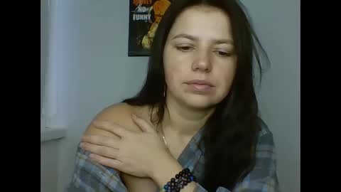 Snapshot of make_mesmile chatting on December 5, 7:17 am make_mesmile online show from December 5, 7:17 am