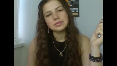 Snapshot of make_mesmile chatting on March 5, 7:04 am make_mesmile online show from March 5, 7:04 am