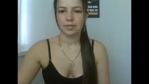 Snapshot of make_mesmile chatting on March 15, 7:36 am make_mesmile online show from March 15, 7:36 am