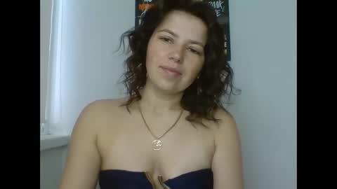 Snapshot of make_mesmile chatting on March 30, 6:25 am make_mesmile online show from March 30, 6:25 am