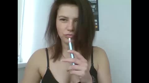 Snapshot of make_mesmile chatting on April 11, 7:45 am make_mesmile online show from April 11, 7:45 am