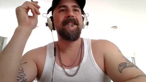 Snapshot of makeme_do_it_ chatting on September 28, 1:05 pm Diego online show from September 28, 1:05 pm