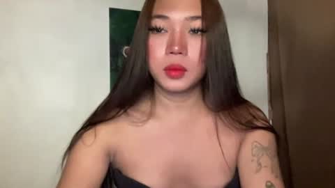 Snapshot of makemesquirt_xxx chatting on May 25, 1:00 am KEANA online show from May 25, 1:00 am
