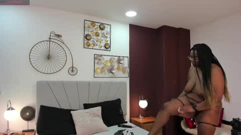 makena online show from September 15, 3:28 am