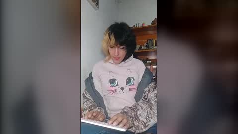 makimorningstar online show from March 30, 8:26 am