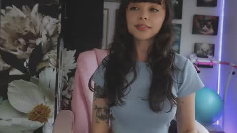 MakiyahBelle online show from May 13, 6:00 am