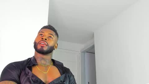 Makonnen online show from November 11, 4:34 am