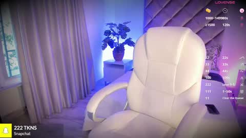 Snapshot of malaia_hills chatting on September 29, 7:19 pm Call Me Mala online show from September 29, 7:19 pm