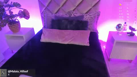 Snapshot of malaia_hills chatting on October 23, 6:50 pm Call Me Mala online show from October 23, 6:50 pm