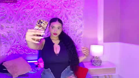   online show from December 1, 12:21 pm