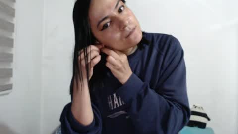 Mariapau online show from April 3, 2:26 pm