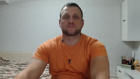 Snapshot of malchyshka chatting on December 6, 5:44 pm malchyshka online show from December 6, 5:44 pm