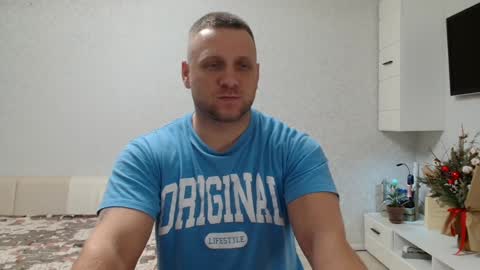 Snapshot of malchyshka chatting on January 16, 5:33 pm malchyshka online show from January 16, 5:33 pm