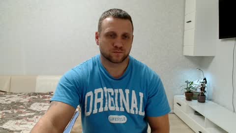 Snapshot of malchyshka chatting on February 2, 12:35 pm malchyshka online show from February 2, 12:35 pm