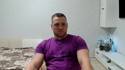 Snapshot of malchyshka chatting on February 21, 2:06 pm malchyshka online show from February 21, 2:06 pm