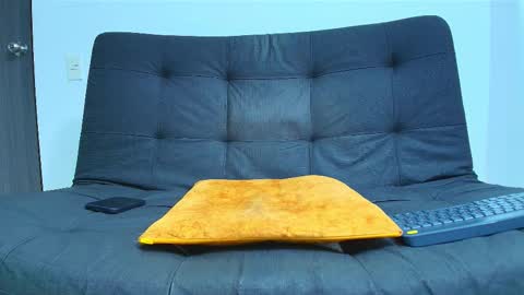 Snapshot of malcompierce chatting on February 3, 2:53 am Malcom online show from February 3, 2:53 am