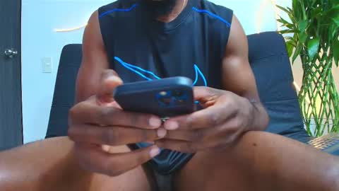 Snapshot of malcompierce chatting on February 8, 3:59 pm Malcom online show from February 8, 3:59 pm