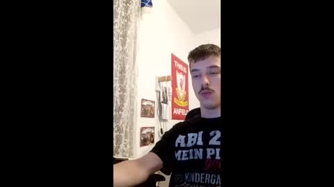 Snapshot of male20y chatting on March 17, 10:57 pm male20y online show from March 17, 10:57 pm