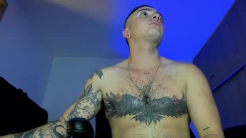 Snapshot of male_pussy chatting on October 9, 4:43 am ADAM online show from October 9, 4:43 am