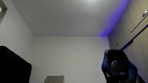 Snapshot of male_pussy chatting on October 29, 2:47 am ADAM online show from October 29, 2:47 am