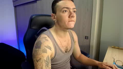 Snapshot of male_pussy chatting on January 13, 4:23 pm ADAM online show from January 13, 4:23 pm