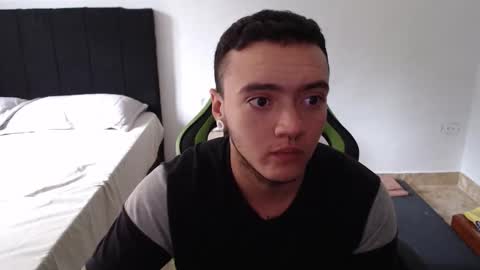 Snapshot of male_pussy chatting on February 15, 7:21 pm ADAM online show from February 15, 7:21 pm