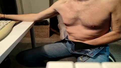 malebitch99999 online show from November 27, 8:16 am