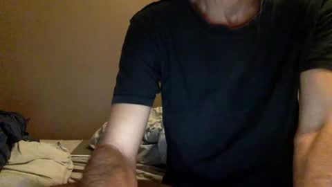 malefrench1 online show from October 26, 5:46 am