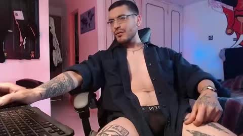 malek_xarx online show from March 21, 6:55 pm