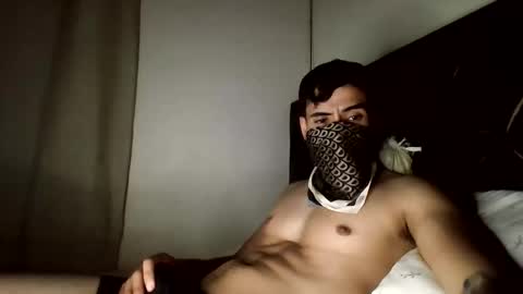 Snapshot of malekthick chatting on May 23, 4:18 am malekthick online show from May 23, 4:18 am