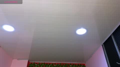 Snapshot of malen_fitnessmilf chatting on April 4, 10:57 am malen_fitnessmilf online show from April 4, 10:57 am