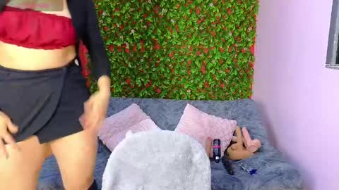 Snapshot of malen_fitnessmilf chatting on April 15, 12:01 pm malen_fitnessmilf online show from April 15, 12:01 pm