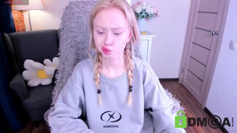 Snapshot of malenaernman chatting on March 2, 10:35 am Malena online show from March 2, 10:35 am