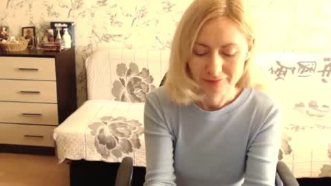 Snapshot of malenamila chatting on September 25, 6:50 am Malena online show from September 25, 6:50 am