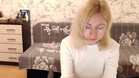 Snapshot of malenamila chatting on October 21, 6:58 am Malena online show from October 21, 6:58 am