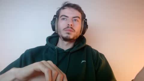 Snapshot of malenpc chatting on November 4, 6:40 pm malenpc online show from November 4, 6:40 pm