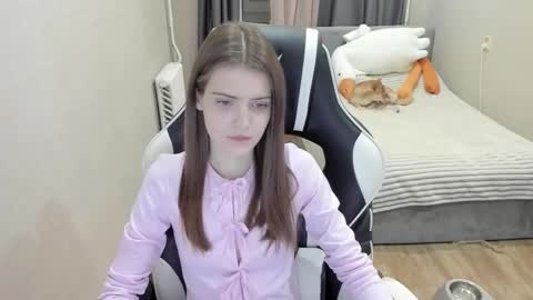 Snapshot of malia__hale chatting on September 19, 10:43 pm Malia online show from September 19, 10:43 pm