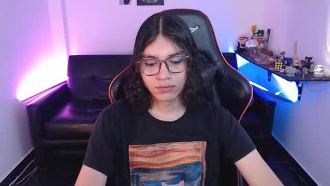 Snapshot of malik_harrison_ chatting on September 25, 4:21 pm Malik  online show from September 25, 4:21 pm