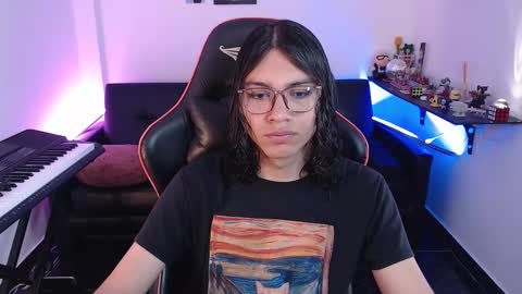 Snapshot of malik_harrison_ chatting on October 21, 2:51 pm Malik  online show from October 21, 2:51 pm