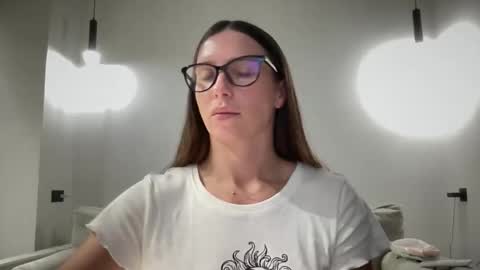 Snapshot of malina568708 chatting on October 22, 4:51 pm malina568708 online show from October 22, 4:51 pm