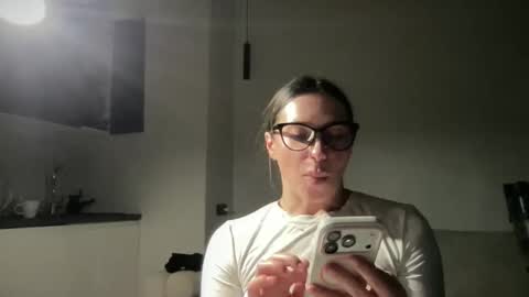 Snapshot of malina568708 chatting on February 3, 8:58 pm malina568708 online show from February 3, 8:58 pm