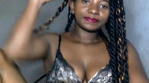 malinah01 online show from December 8, 7:58 am
