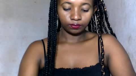 malinah01 online show from December 13, 7:36 am
