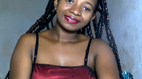 malinah01 online show from December 14, 4:01 am