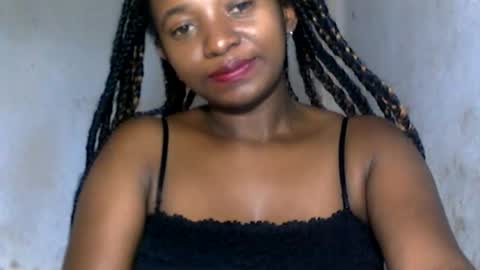 malinah01 online show from December 17, 10:34 am