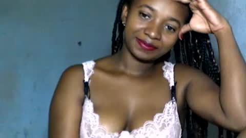 malinah01 online show from December 21, 2:15 pm
