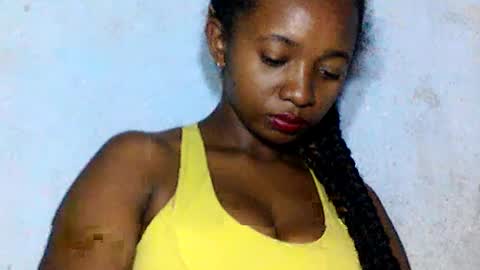 malinah01 online show from December 28, 8:37 am
